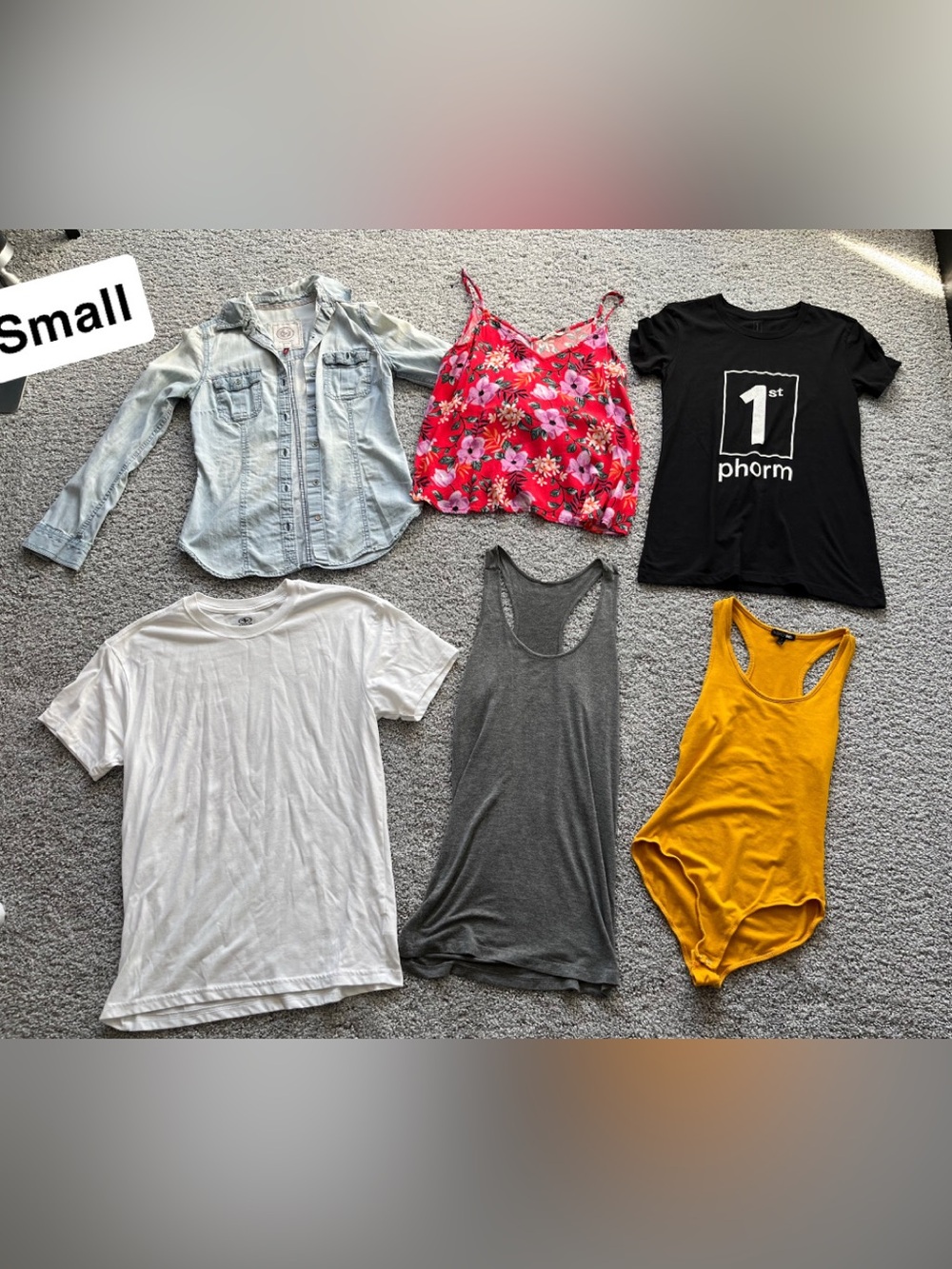 Women’s size small bundle of tops